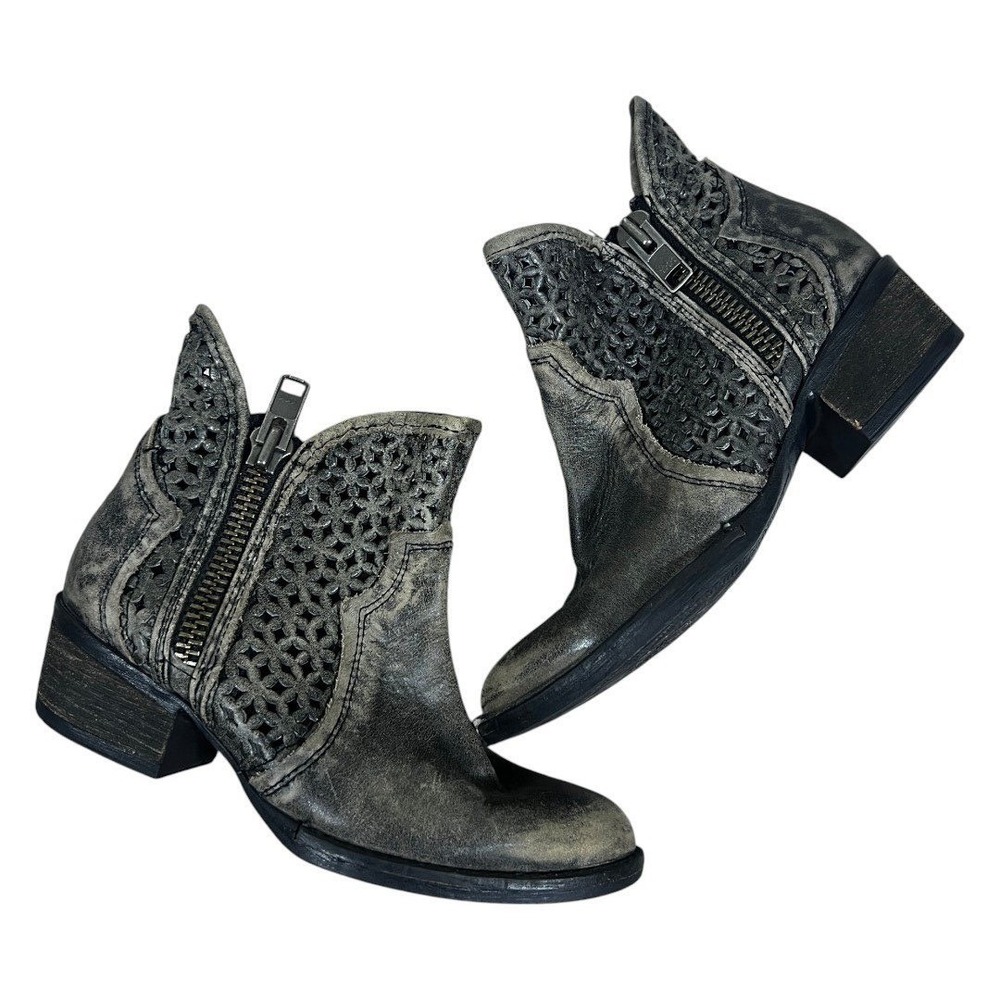 Circle G Distressed Laser Cut Floral Ankle Booties Grey Western Boho Size 8.5